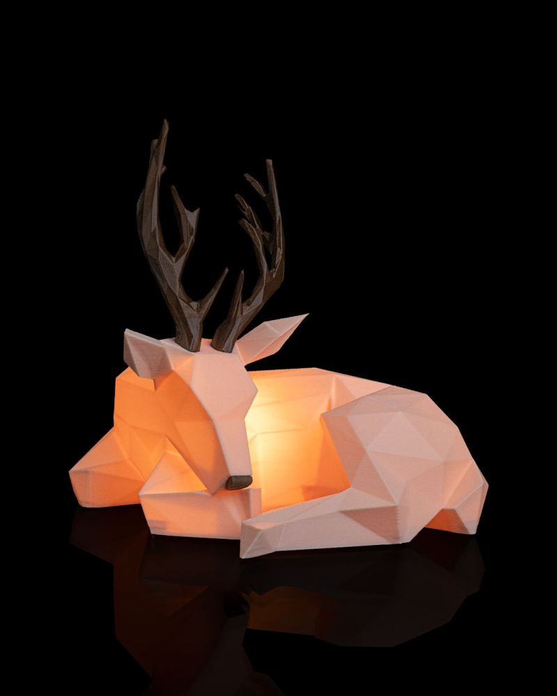 Low Poly Reindeer Table Lamp1