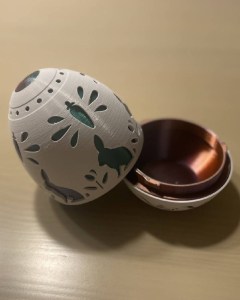 Easter Carved Egg 4 400x300