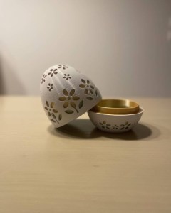 Easter Carved Flower Egg 4 400x300