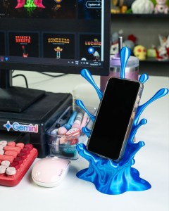 Splash Phone Holder 7 400x300